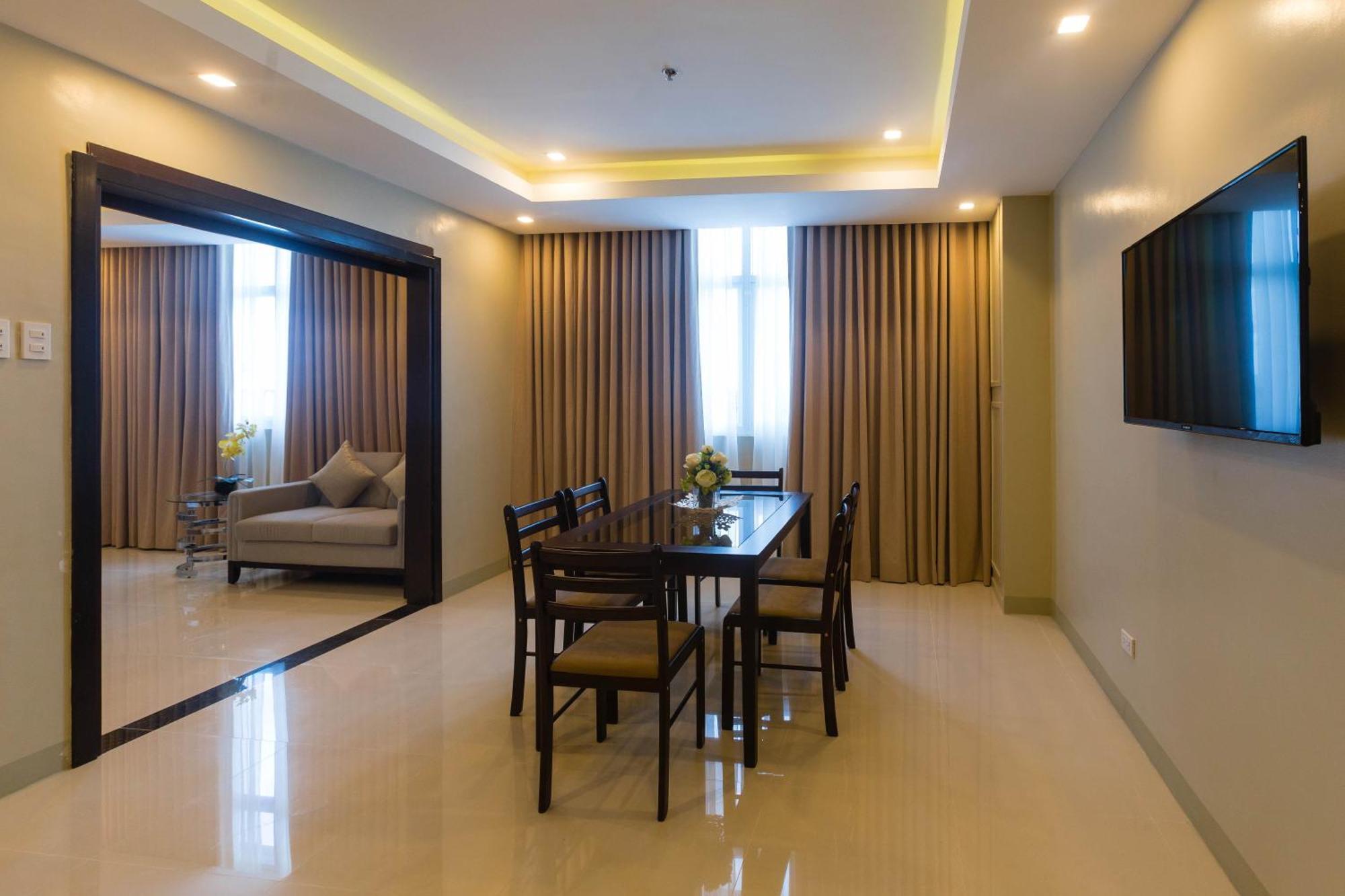 Iloilo Gateway Hotel And Suites Pavia Exteriér fotografie
