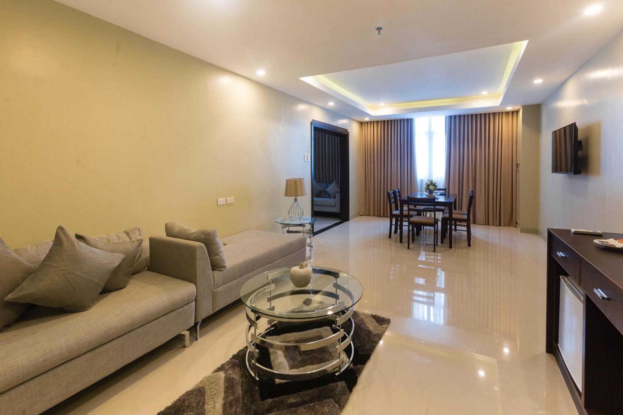 Iloilo Gateway Hotel And Suites Pavia Exteriér fotografie