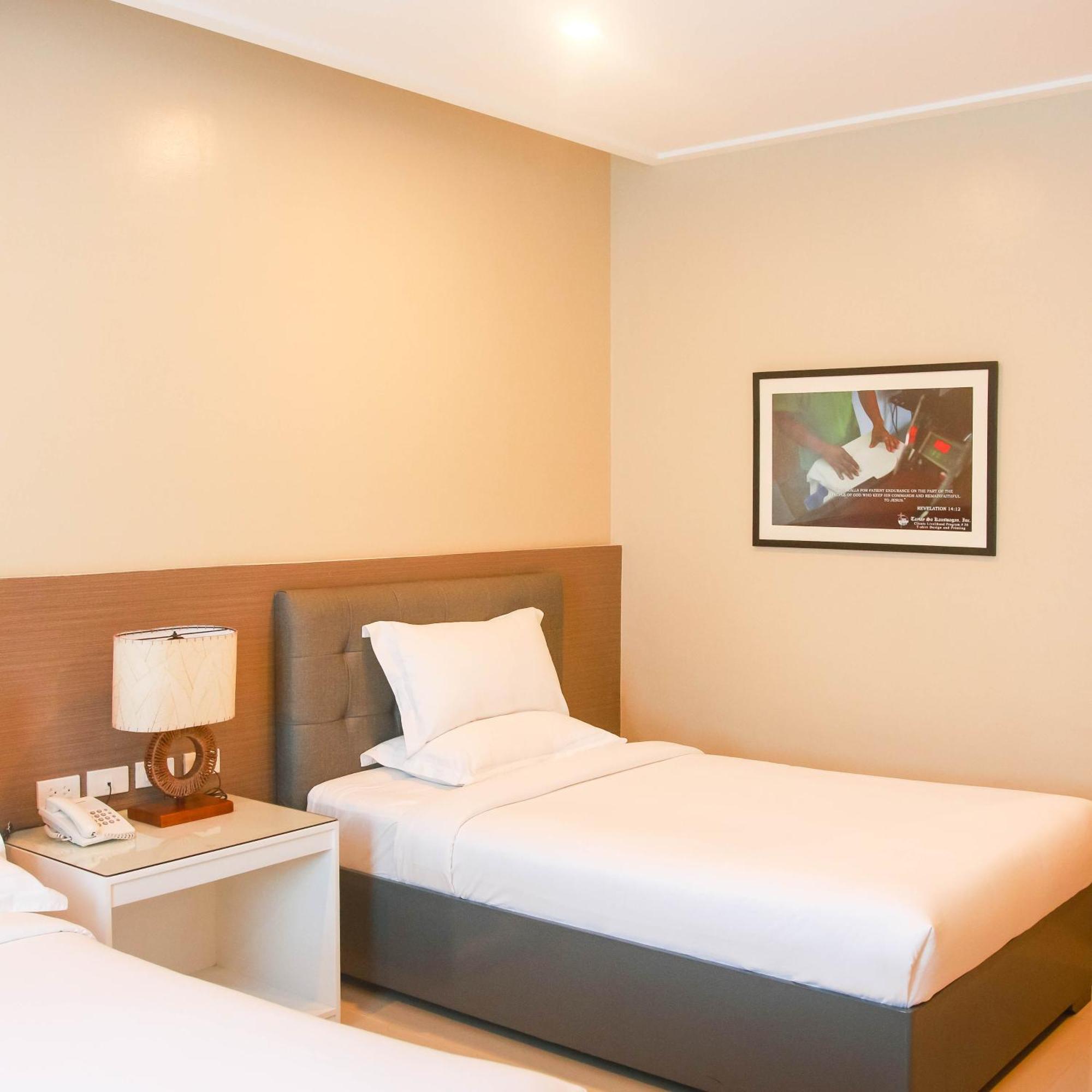 Iloilo Gateway Hotel And Suites Pavia Exteriér fotografie